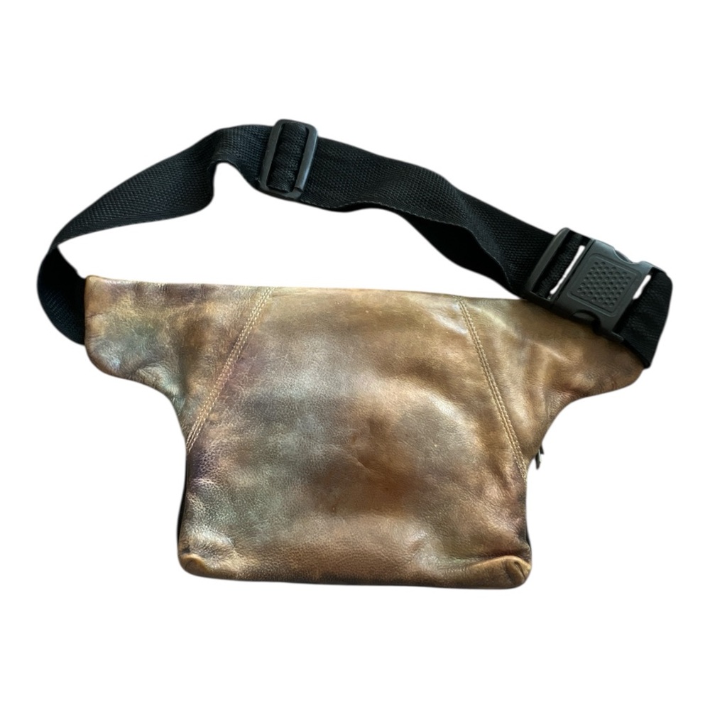 Anushka rare art to wear hand painted Leather Waist Bag - Picture 2 of 11